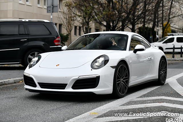 Porsche 911 spotted in Warsaw, Poland