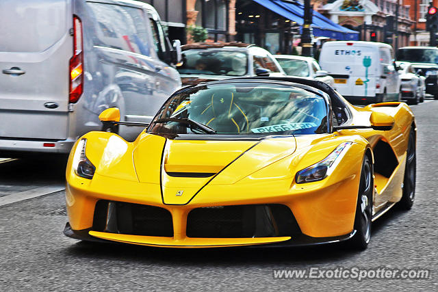 Ferrari LaFerrari spotted in London, United Kingdom