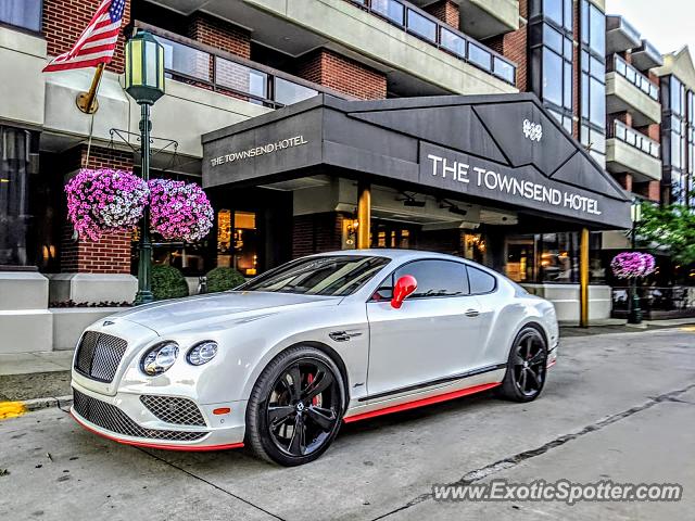 Bentley Bentayga spotted in Bloomfield Hills, Michigan