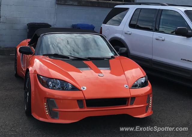 Other Kit Car spotted in Watkins Glen, New York