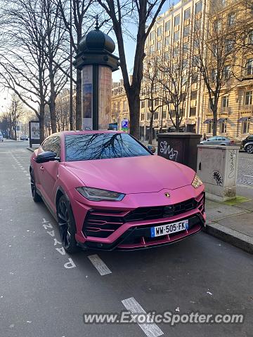Lamborghini Urus spotted in PARIS, France