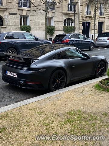 Porsche 911 spotted in PARIS, France