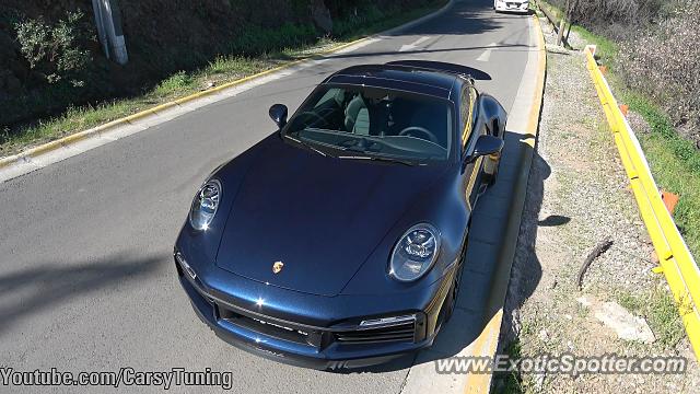 Porsche 911 Turbo spotted in Santiago, Chile