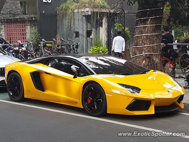 Lamborghini Aventador spotted in Jakarta, Indonesia