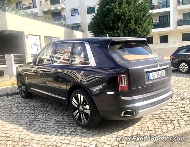 Rolls-Royce Cullinan spotted in Carcavelos, Portugal