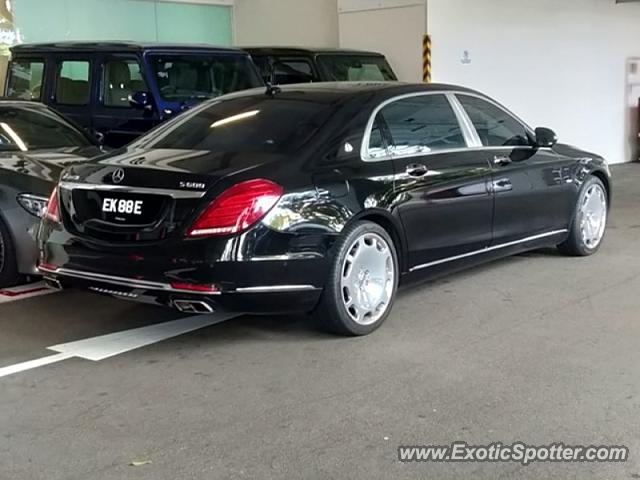 Mercedes Maybach spotted in Singapore, Singapore