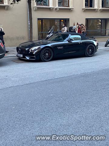 Mercedes SLS AMG spotted in Istanbul, Turkey