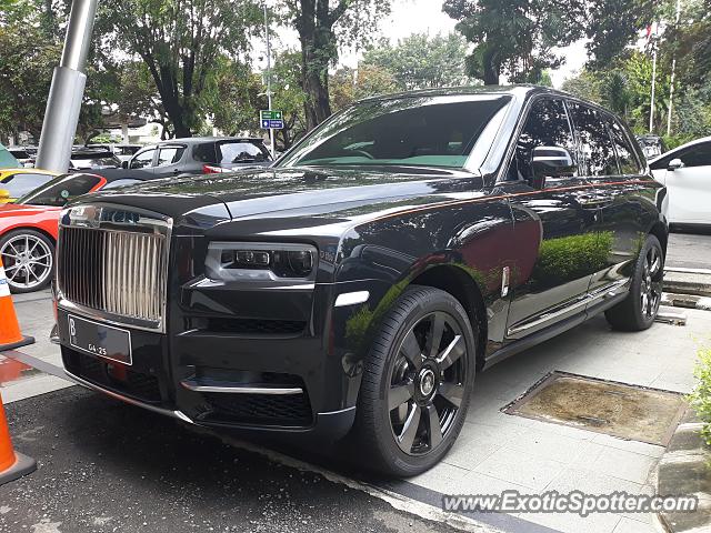 Rolls-Royce Cullinan spotted in Jakarta, Indonesia