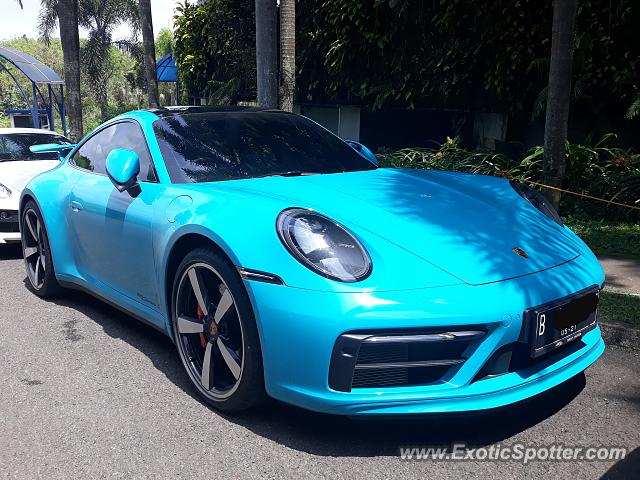 Porsche 911 spotted in Sentul City, Indonesia