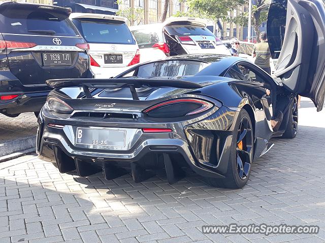 Mclaren 600LT spotted in Jakarta, Indonesia