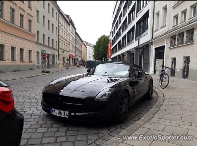 Mercedes SLS AMG spotted in Munich, Germany