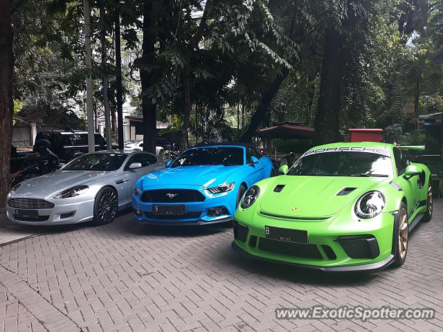 Porsche 911 GT3 spotted in Jakarta, Indonesia