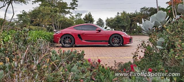 Porsche Cayman GT4 spotted in Bogota, Colombia