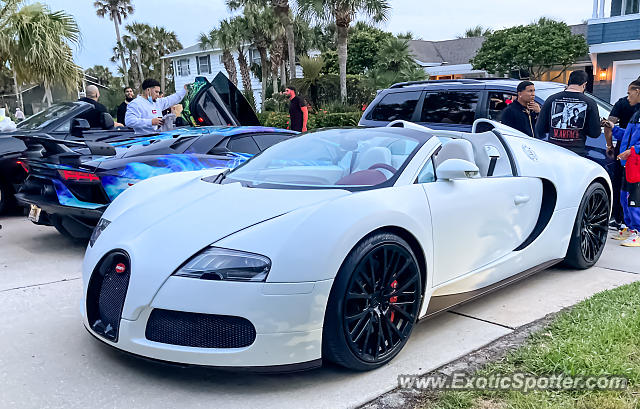 Bugatti Veyron spotted in Jacksonville, Florida