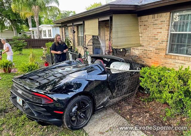 Lamborghini Huracan spotted in Jacksonville, Florida