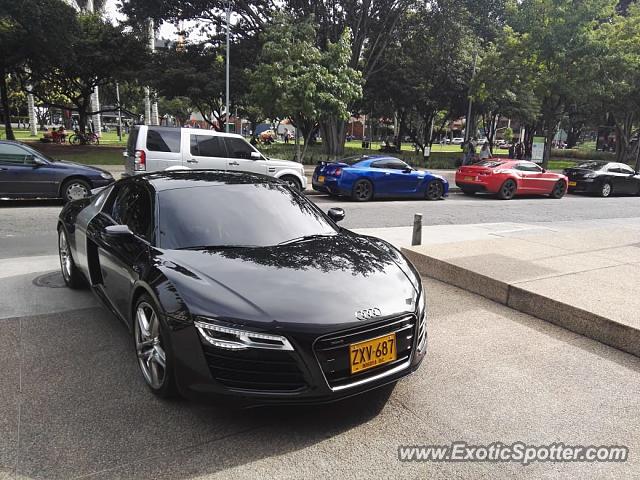 Audi R8 spotted in Bogota, Colombia