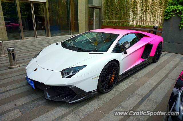 Lamborghini Aventador spotted in Nanjing, China