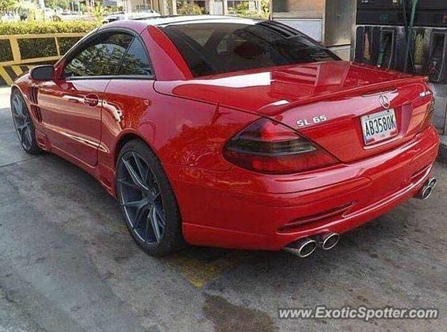 Mercedes SL 65 AMG spotted in Valencia, Venezuela
