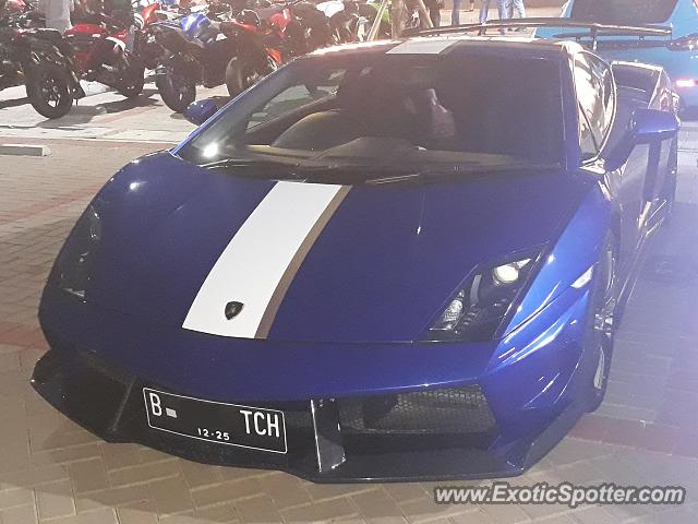 Lamborghini Gallardo spotted in Jakarta, Indonesia