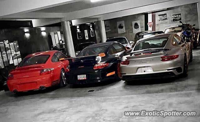 Porsche 911 GT3 spotted in Caracas, Venezuela