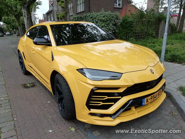 Lamborghini Urus spotted in Papendrecht, Netherlands