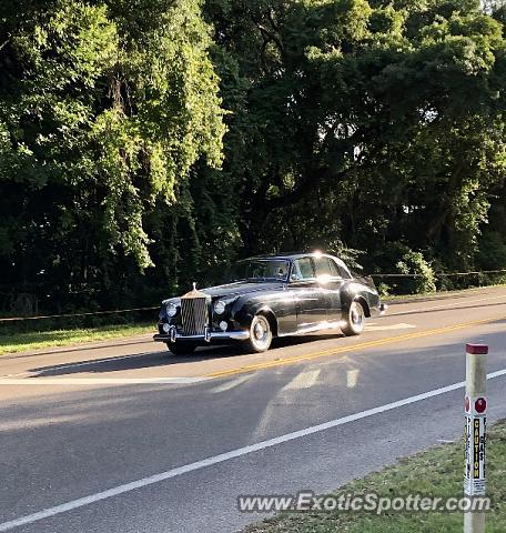 Rolls-Royce Silver Cloud spotted in Jacksonville, Florida