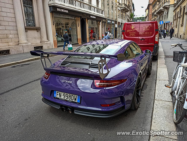 Porsche 911 GT3 spotted in Milan, Italy