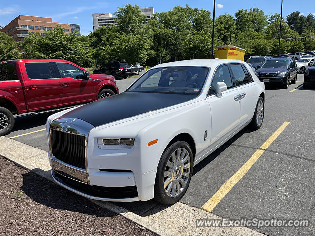 Rolls-Royce Phantom spotted in Tysons Corner, Virginia