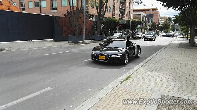 Audi R8 spotted in Bogota, Colombia