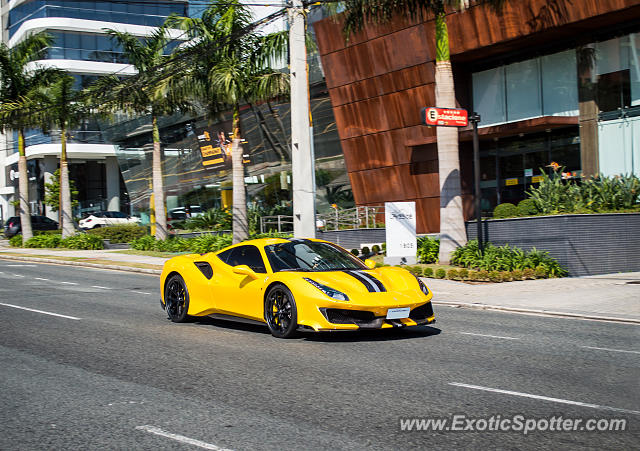 Ferrari 488 GTB spotted in Curitiba, PR, Brazil