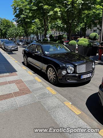 Bentley Mulsanne spotted in PARIS, France