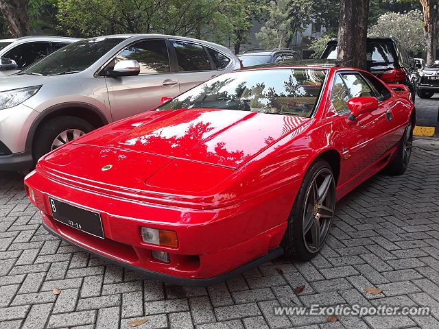 Lotus Esprit spotted in Jakarta, Indonesia