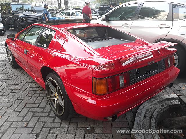 Lotus Esprit spotted in Jakarta, Indonesia