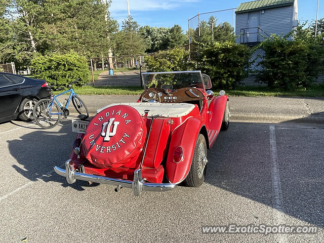 Other Vintage spotted in Bloomington, Indiana