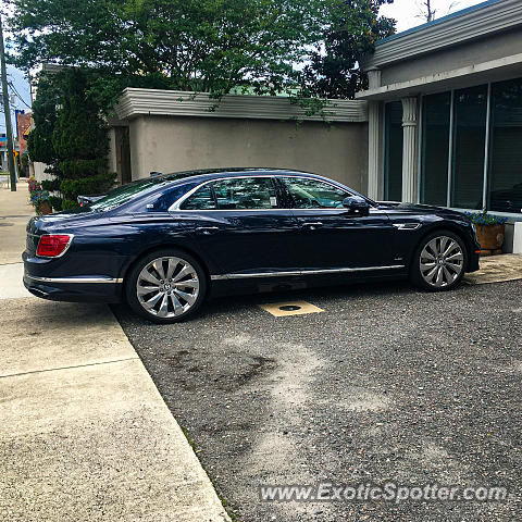 Bentley Flying Spur spotted in Jacksonville, Florida