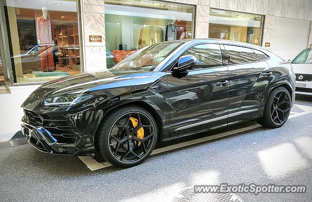 Lamborghini Urus spotted in Zürich, Switzerland