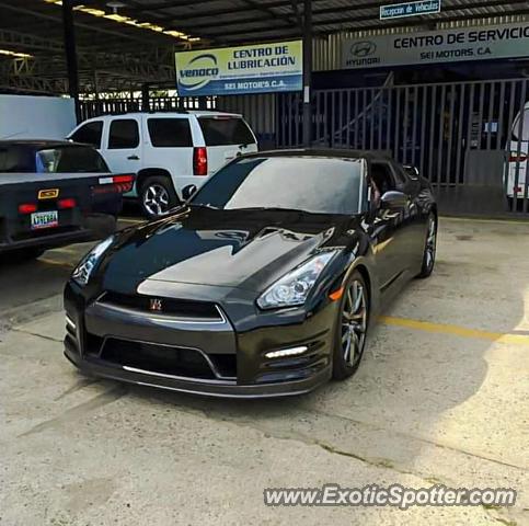Nissan GT-R spotted in Valencia, Venezuela