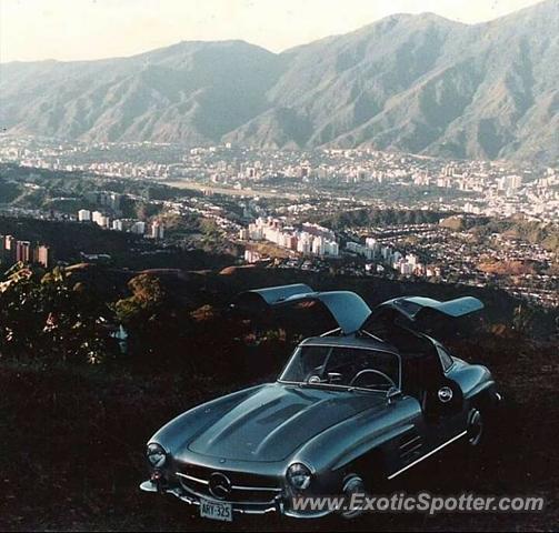 Mercedes 300SL spotted in Caracas, Venezuela