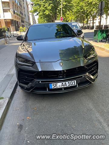 Lamborghini Urus spotted in Paris, France