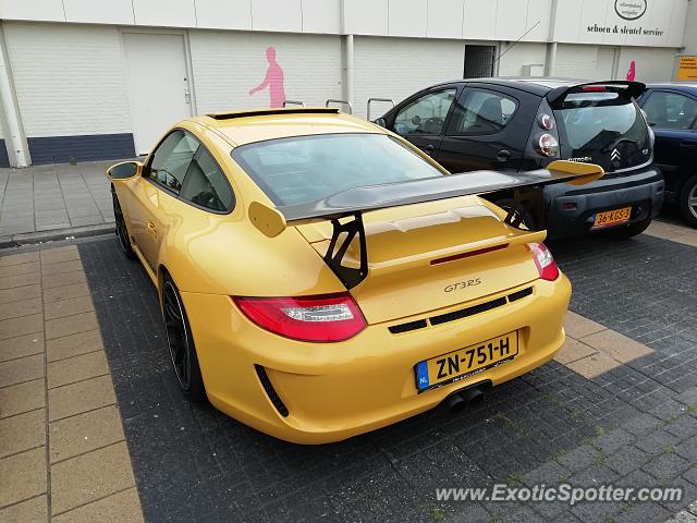 Porsche 911 GT3 spotted in Papendrecht, Netherlands