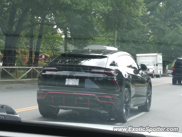 Lamborghini Urus spotted in Charlotte, North Carolina