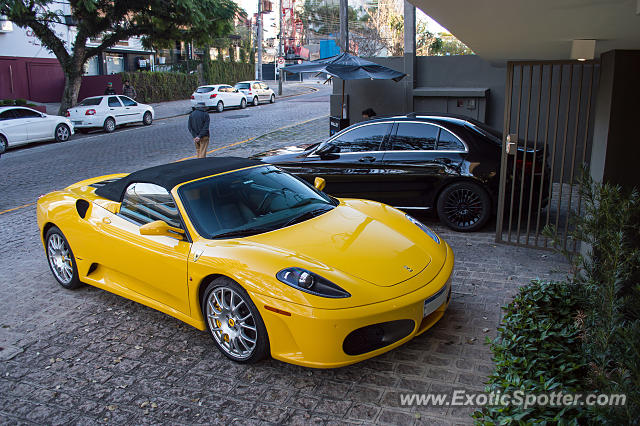 Ferrari F430 spotted in Curitiba, PR, Brazil