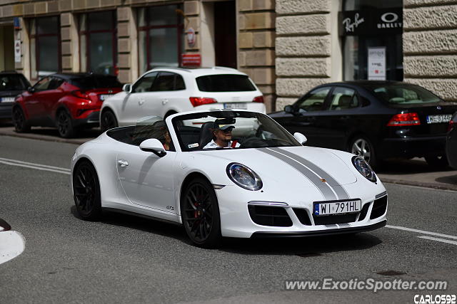 Porsche 911 spotted in Warsaw, Poland