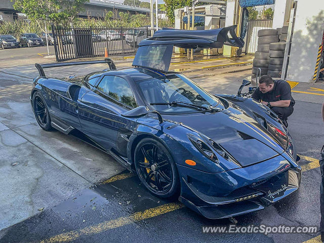 Pagani Huayra spotted in Auckland, New Zealand