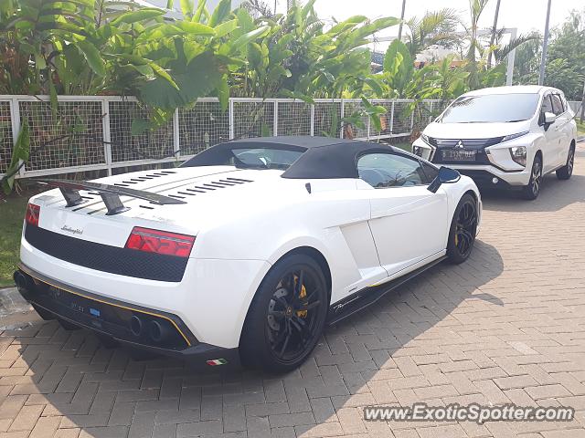 Lamborghini Gallardo spotted in Jakarta, Indonesia