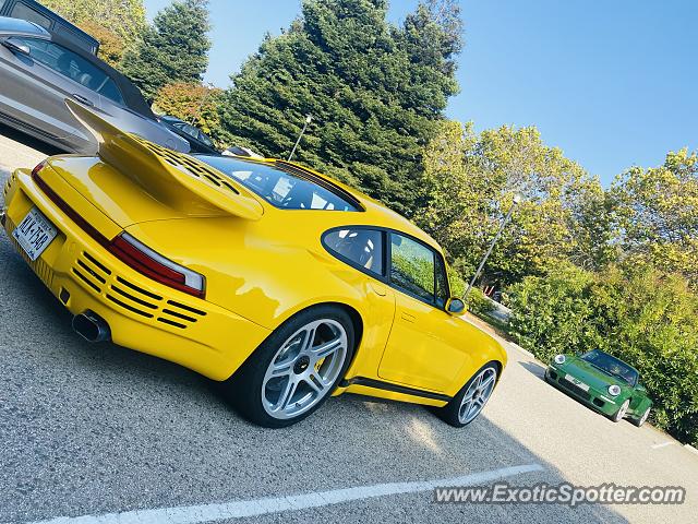 Porsche 911 spotted in Carmel Valley, California