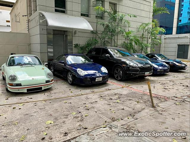 Porsche 911 spotted in Caracas, Venezuela