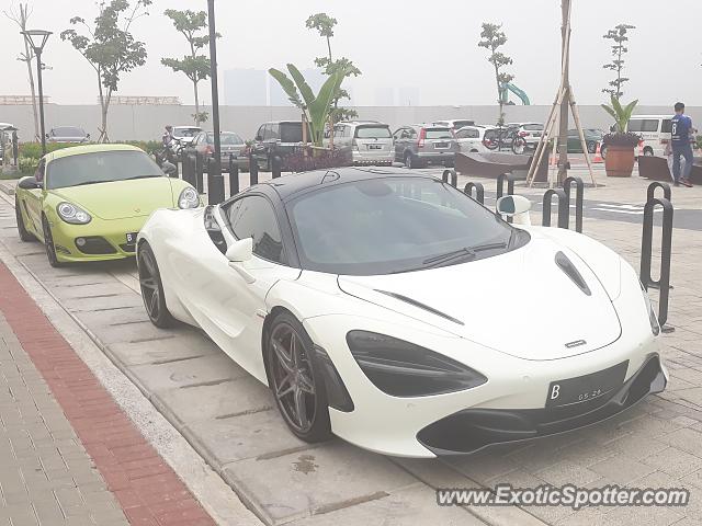 Mclaren 720S spotted in Jakarta, Indonesia
