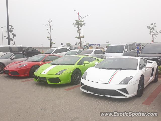 Lamborghini Gallardo spotted in Jakarta, Indonesia