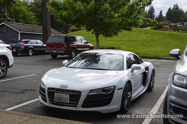 Audi R8 spotted in Medina, Washington